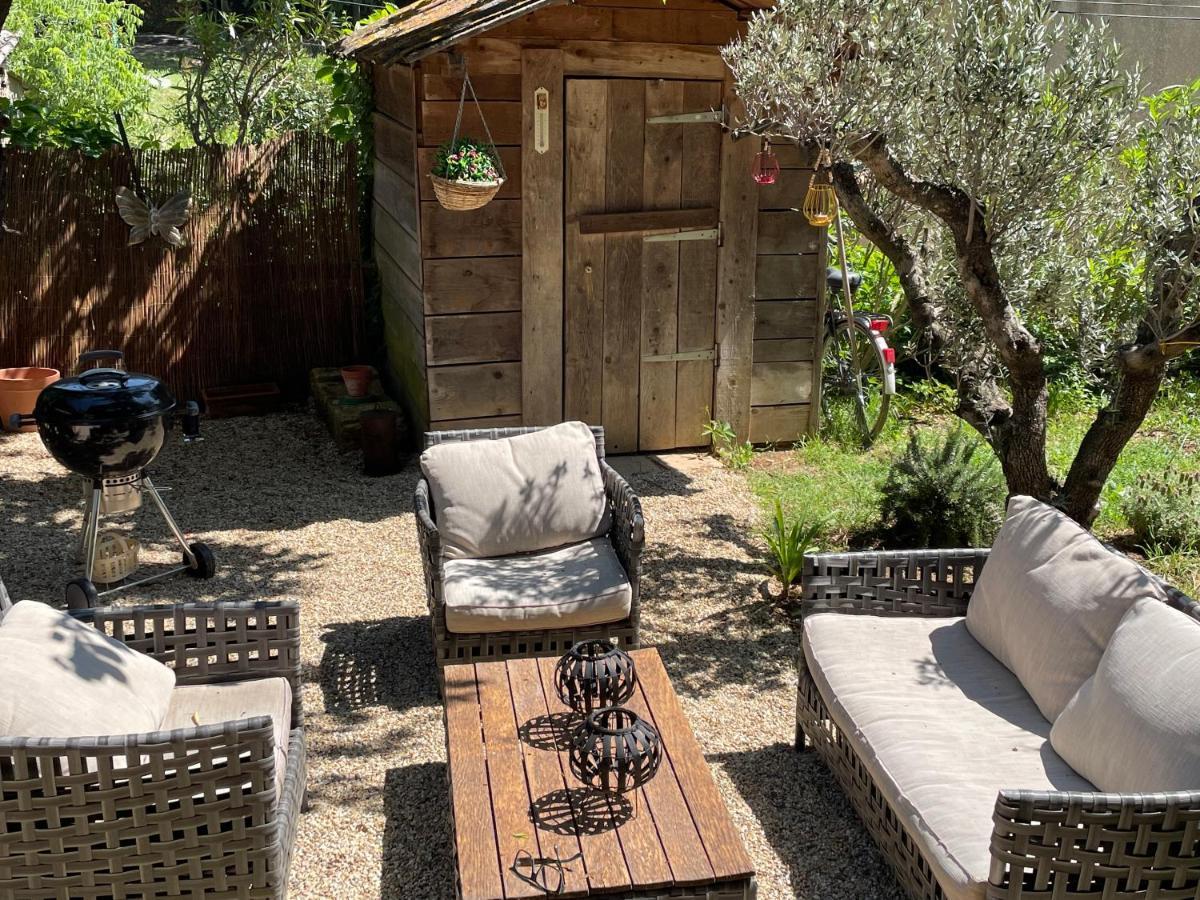 Jolie Annexe Du Mas Dans Le Coeur De La Garrigue Nimoise Villa นีมส์ ภายนอก รูปภาพ