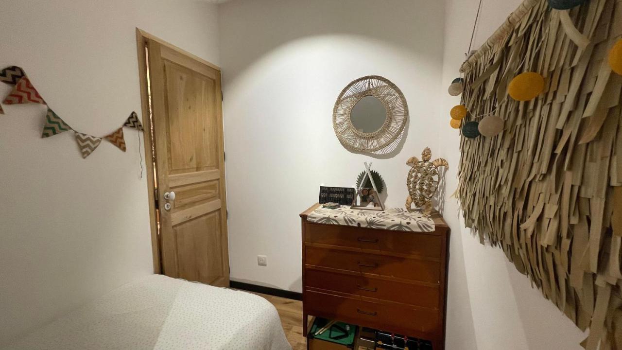 Jolie Annexe Du Mas Dans Le Coeur De La Garrigue Nimoise Villa นีมส์ ภายนอก รูปภาพ