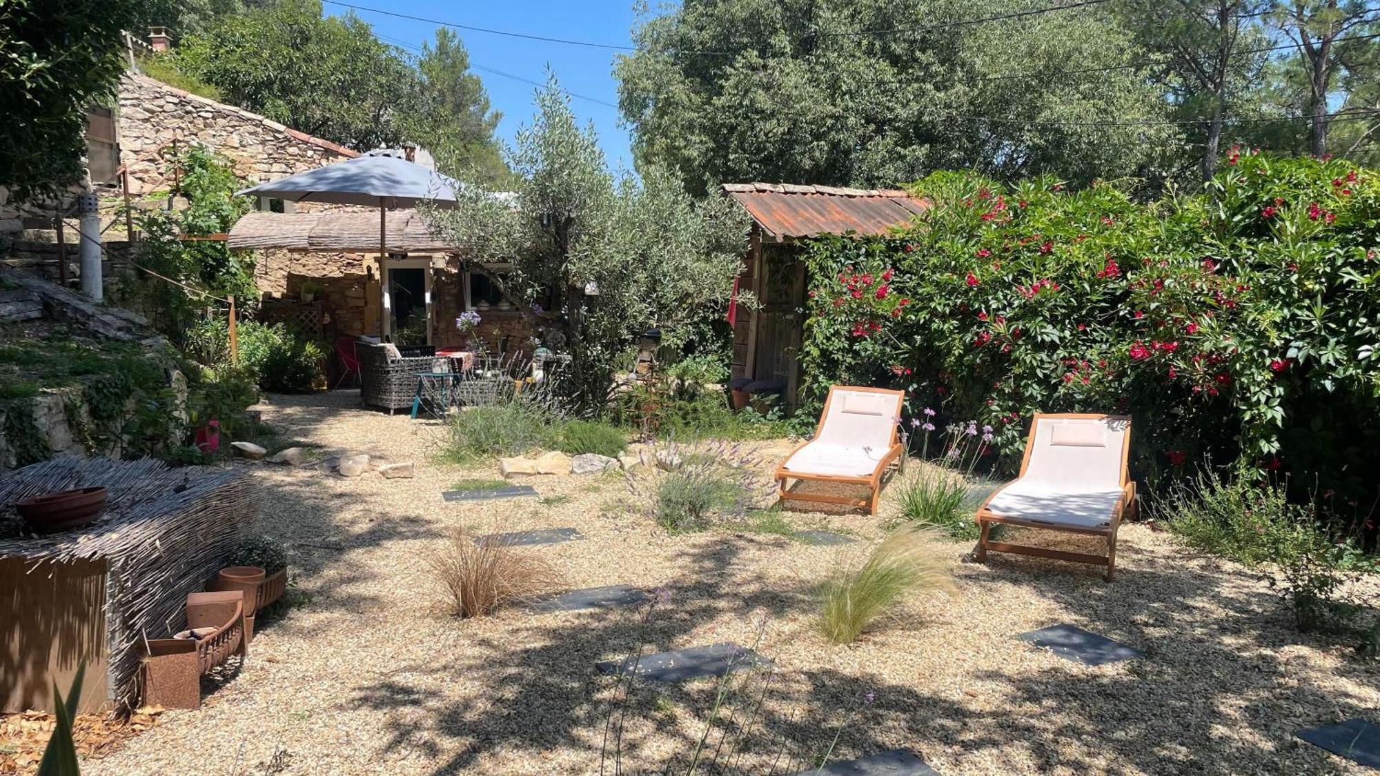 Jolie Annexe Du Mas Dans Le Coeur De La Garrigue Nimoise Villa นีมส์ ภายนอก รูปภาพ